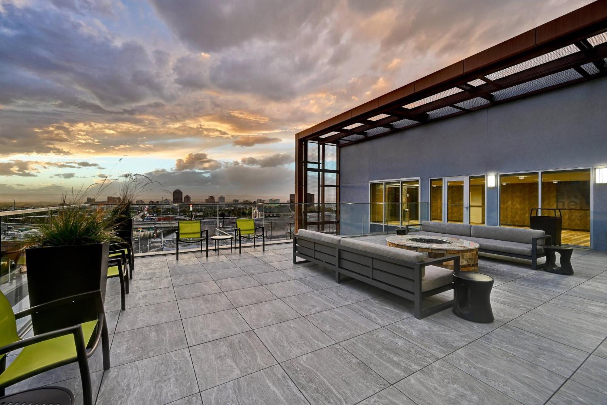 Springhill Suites By Marriott Albuquerque University Area Екстериор снимка